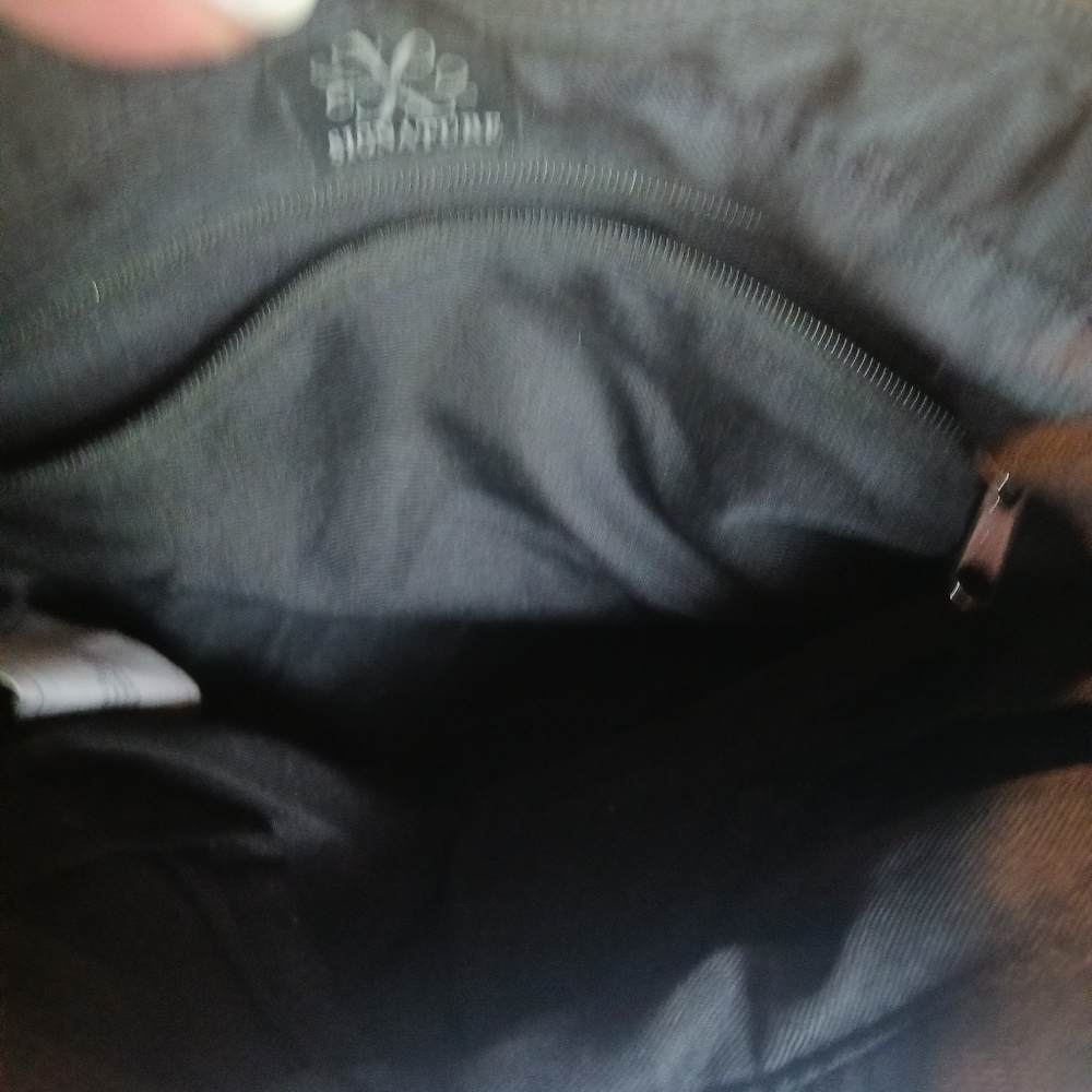 Signature Handbag - Picture 4 of 5